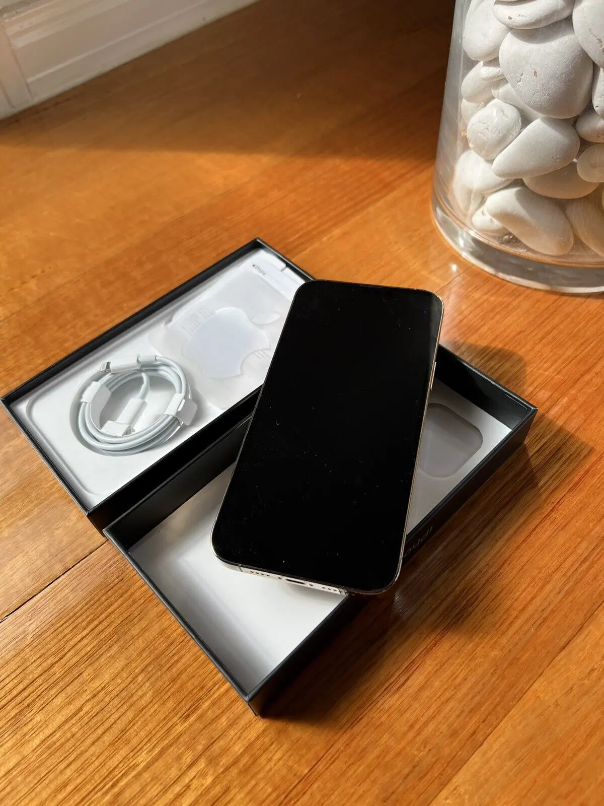 Apple iPhone 13 Pro Max – 256 GB – Gold, mit Garantie, SIM-Lock-frei